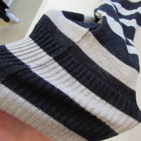 Banana Republic Super Soft "Cashmere-Like Cotton" Blue/Gray Stripe Turtleneck - Picture 14 of 16